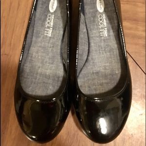 Worn once! Dr. Scholls black shiny patent flats